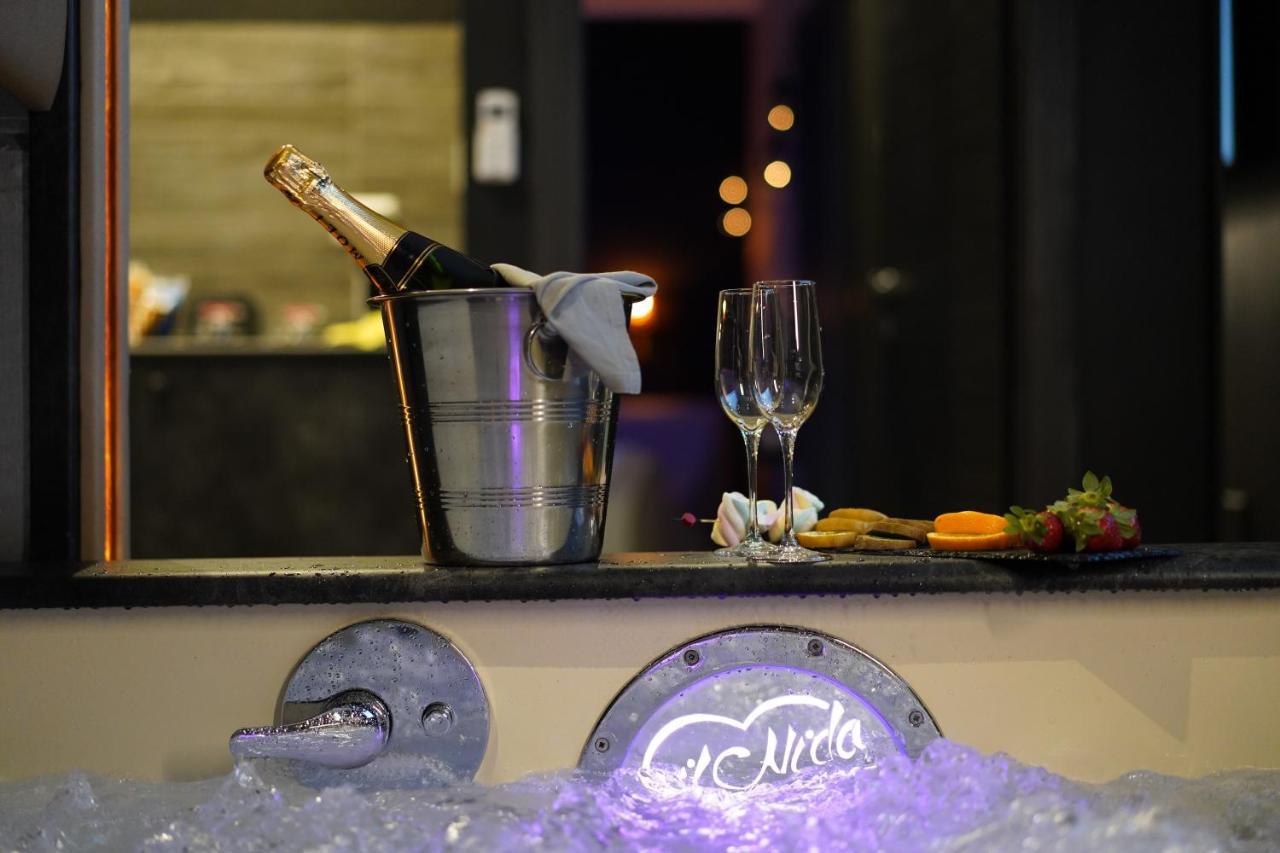 Toma Suites - Il Nido D'Amore Roma Esterno foto
