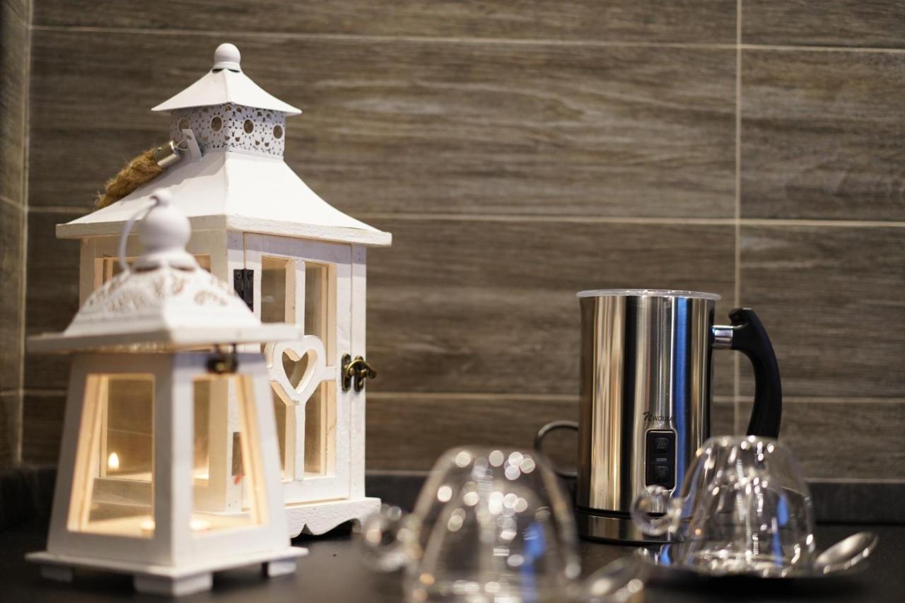 Toma Suites - Il Nido D'Amore Roma Esterno foto